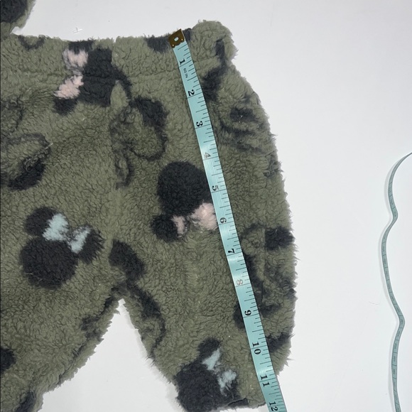 NB Disney Baby Green Outfit - Picture 10 of 11